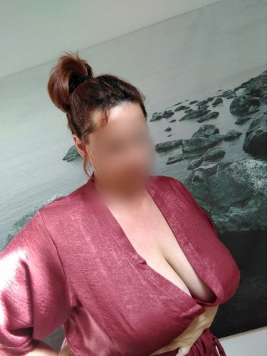 Simona SQUIRT nově eskort
